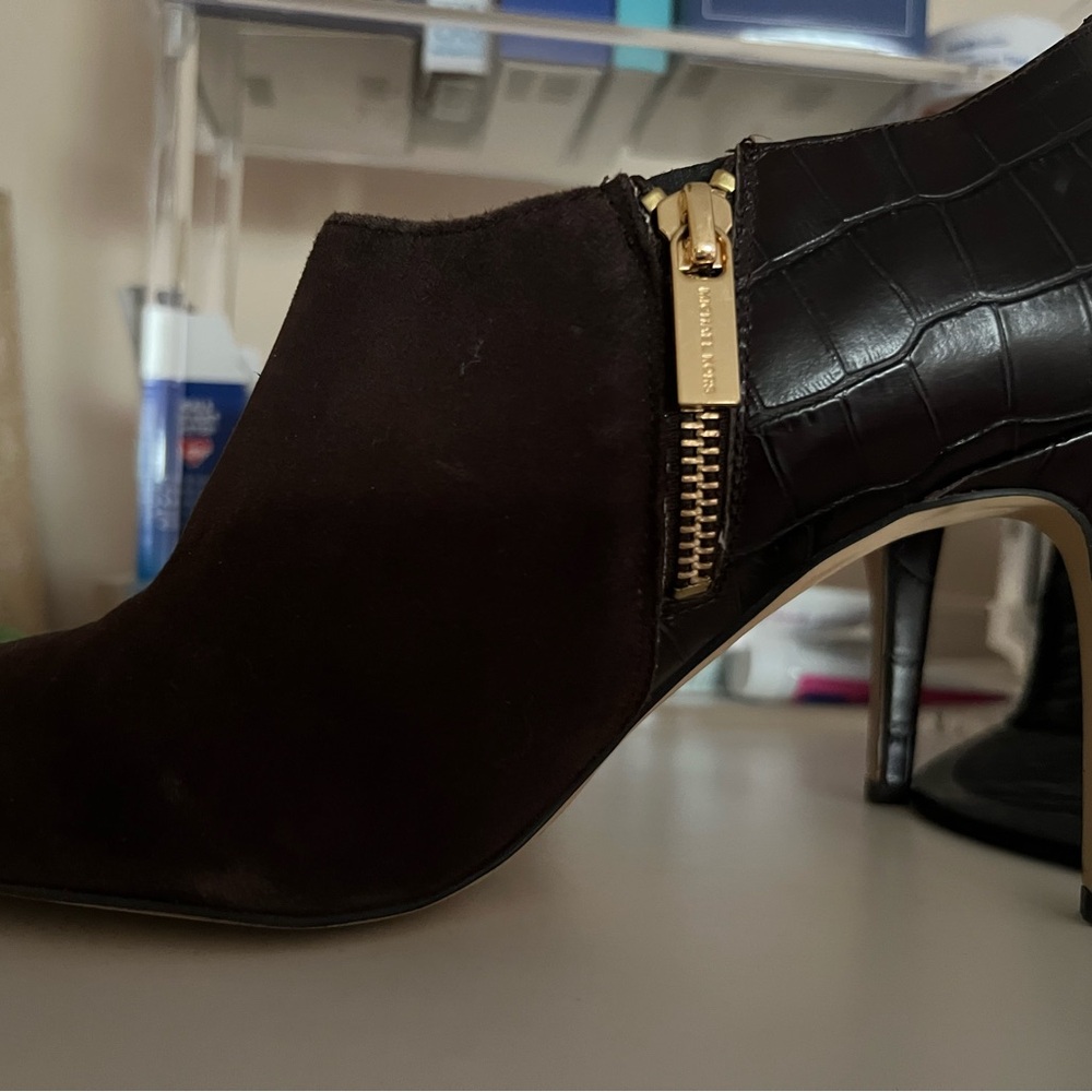 MICHAEL Michael Kors Sammy Ankle Bootie